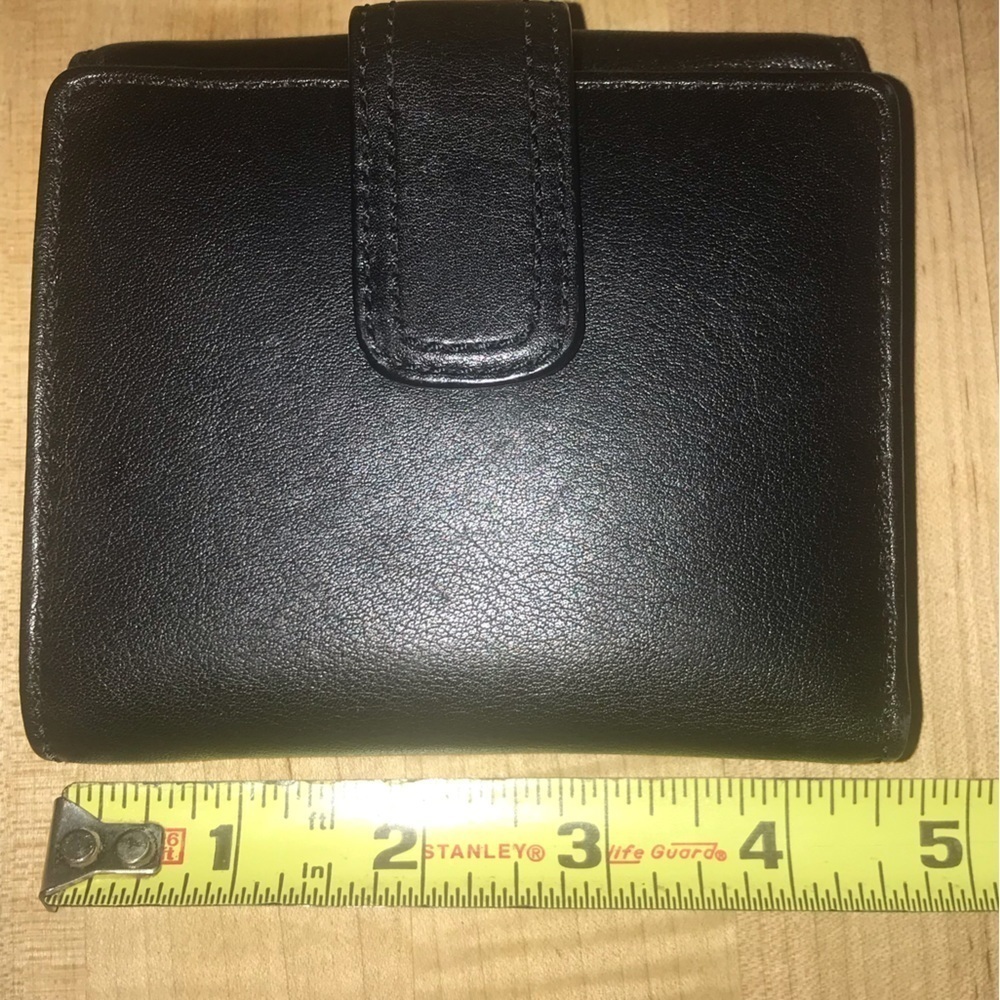 Coach Pleated Leather Black Wallet Snap Front Back - Picture 12 of 12